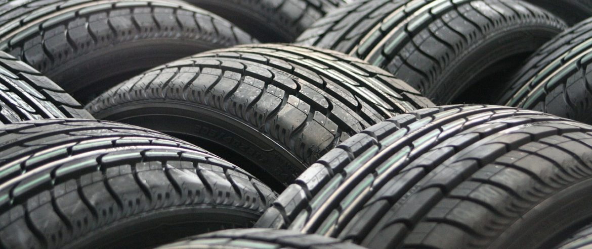 how much does it cost to replace tires on a car