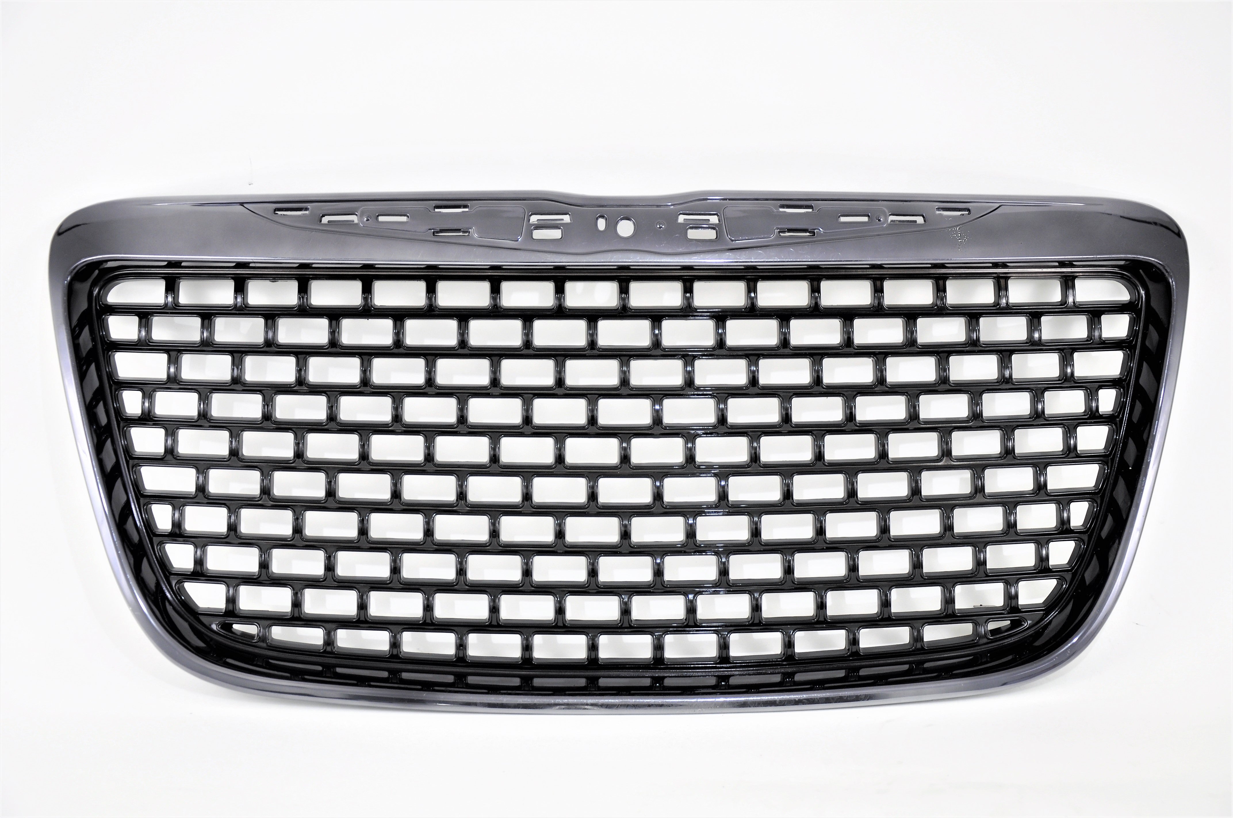 mowl サーベイランス　C3 クラウンst　EDGE　バイメタル　引退品セット 860 | 2012-2014 CHRYSLER 300 Grille assy w/Chrome Trim; Code MC7; Blac