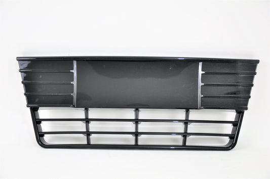 1036 | 2012-2013 FORD FOCUS Front bumper grille SEL|TITANIUM; Sedan; w/o Front Object Sensors | FO1036139|BM5Z17K945GA