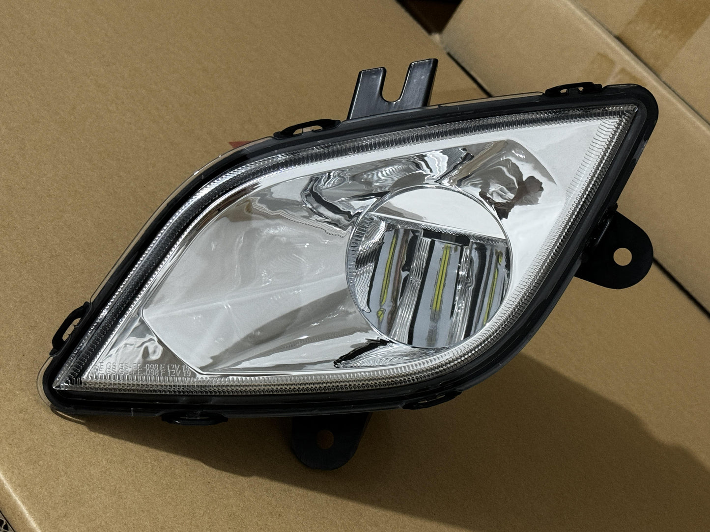 | 2018-2024 FREIGHTLINER CASCADIA RT FOG LAMP ASSY CHROME | FTL2593106|