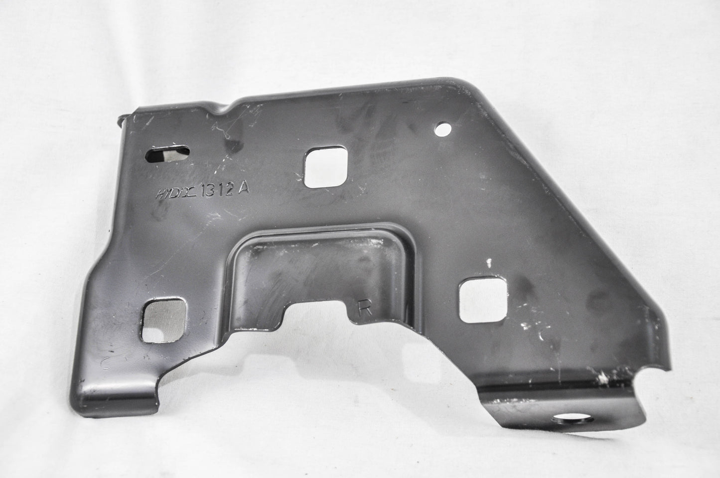 1067 | 2014-2018 CHEVROLET SILVERADO 1500 RT Front bumper bracket Inner | GM1067199|22757264