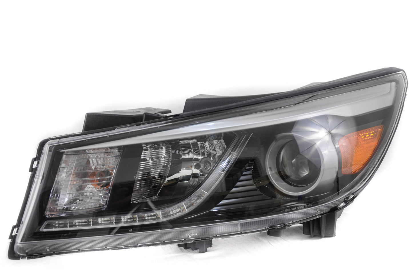 2502 | 2015-2018 KIA SEDONA LT Headlamp assy composite SX|SXL|LIMITED; Halogen; w/Jeweled LED Driver Running Lamp | KI2502182|92101A9130