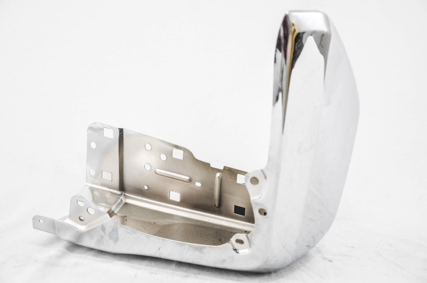 1104 | 2014-2016 TOYOTA TUNDRA LT Rear bumper extension outer w/Parking Assist; Chrome | TO1104124|521520C040