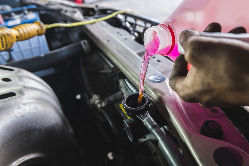 A Complete Guide to Radiator Flushing: Extend Your Engine's Life in 7 Simple Steps
