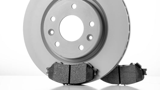 Best Aftermarket Brake Pad Brands: Ceramic vs Semi-Metallic Performance Review