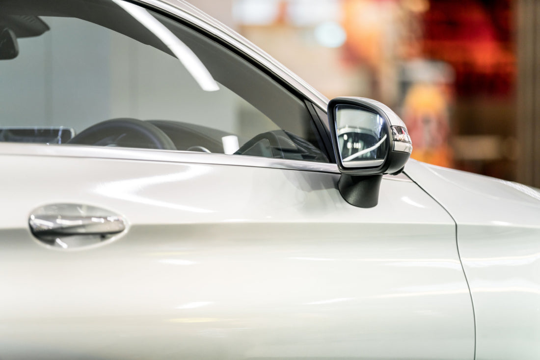 Comparing OEM vs. Aftermarket Side View Mirrors: Which is Right for You