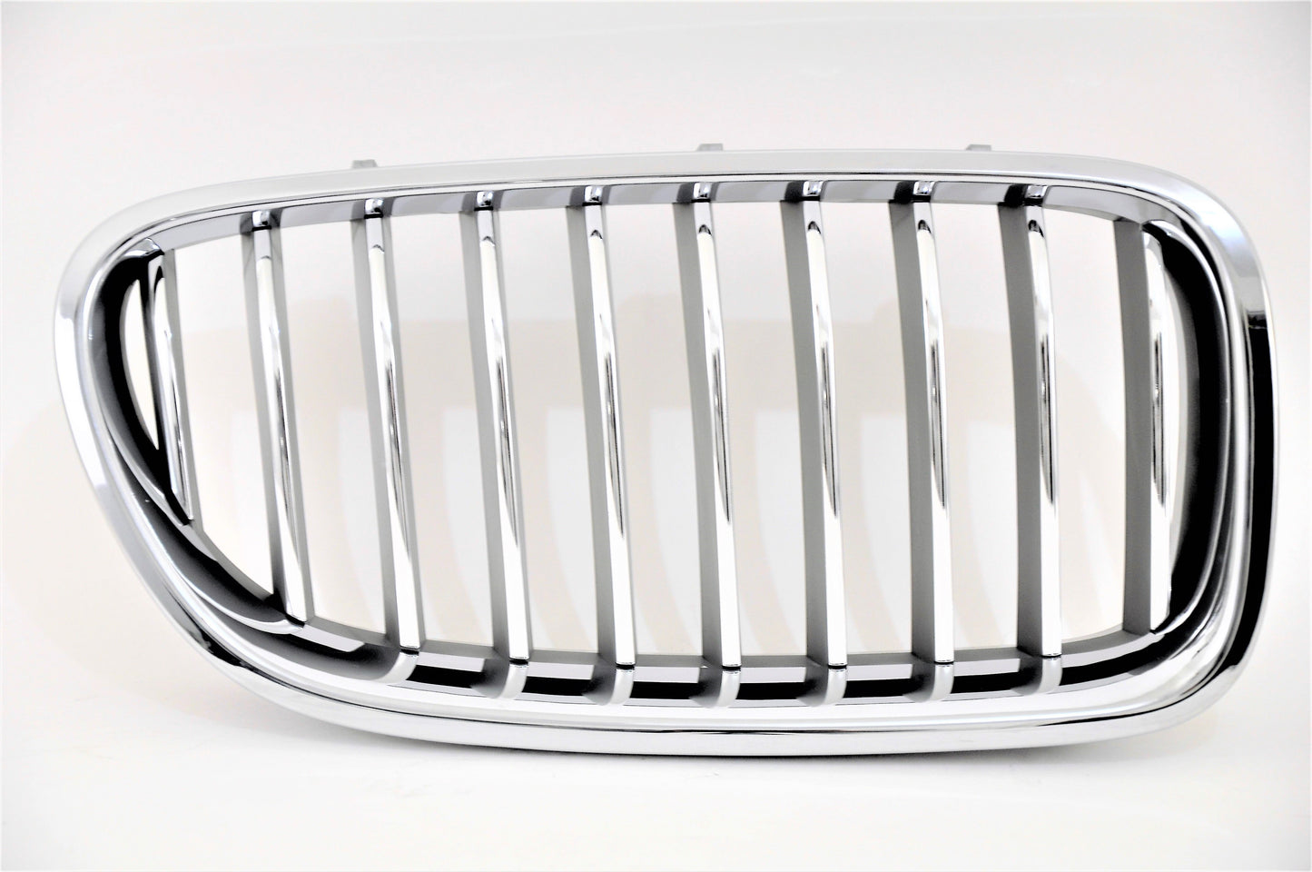 1200 | 2014-2016 BMW 535d Grille assy F10; MODERN|M SPORT; w/o Night Vision; RH | BM1200247|51137412326