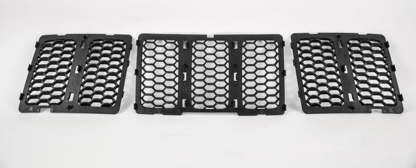 860 | 2014-2016 JEEP GRAND CHEROKEE Grille assy Honeycomb Style; Code MFE|MFK; Chrome/PTM | CH1200377|68143074AD