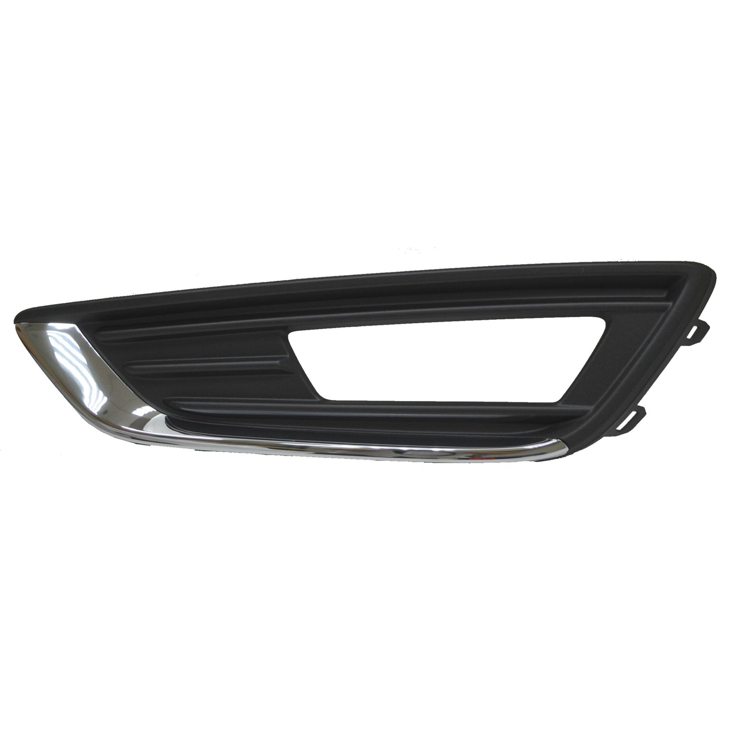 520 | 2015-2018 FORD FOCUS LT Front bumper insert TITANIUM; Fog Lamp Bezel; Chrome Trim | FO1038157|F1EZ15266G