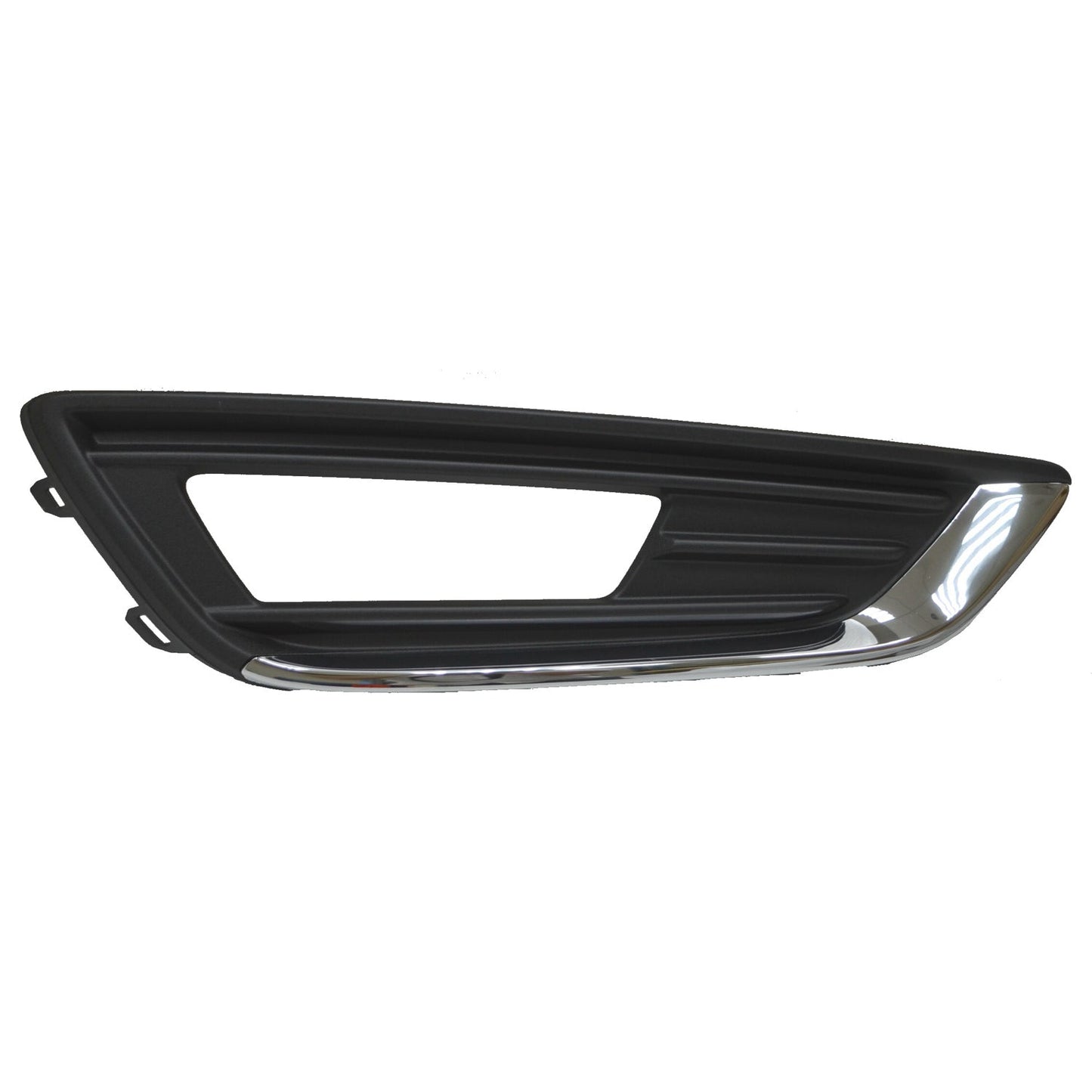 1039 | 2015-2018 FORD FOCUS RT Front bumper insert TITANIUM; Fog Lamp Bezel; Chrome Trim | FO1039157|F1EZ15266D
