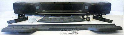 1103 | 1998-2004 CHEVROLET BLAZER Rear bumper assembly includes pads/brackets/hardware/lic. lamp; black w/lt gray pads | GM1101108|GM1100108