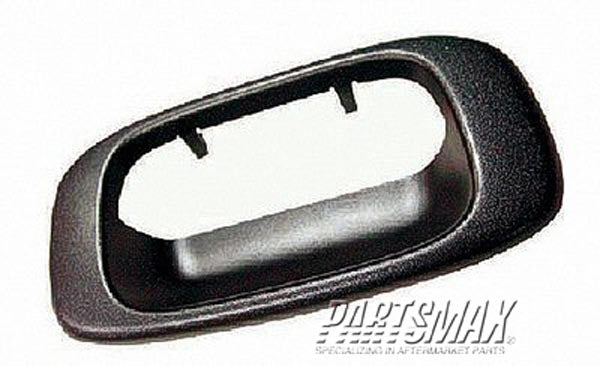 1916 | 2001-2006 CHEVROLET SILVERADO 1500 Rear gate handle bezel SS; w/o 4WS; Metal Bed; Black (RPO-41U) | GM1916109|15228541