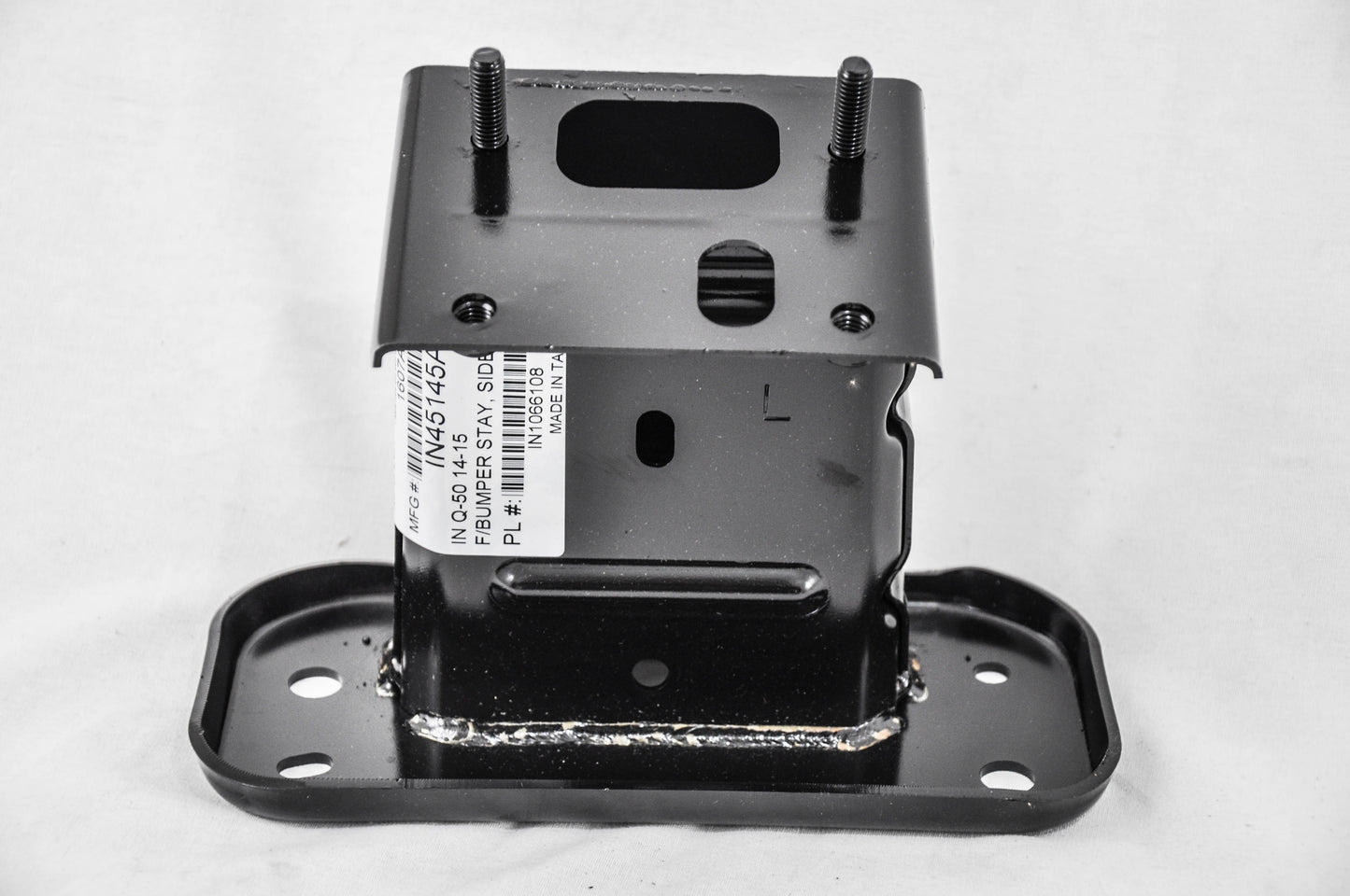 680 | 2014-2022 INFINITI Q50 LT Front bumper bracket  | IN1066108|622114GA0A