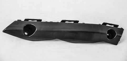 1032 | 2015-2017 TOYOTA CAMRY LT Front bumper cover retainer HYBRID | TO1032121|5253606190