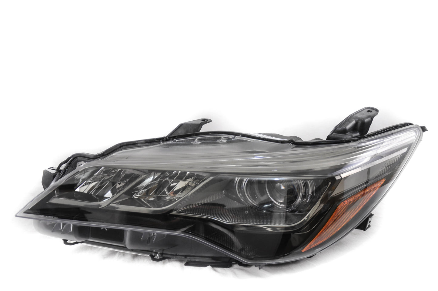 1150 | 2015-2017 TOYOTA CAMRY LT Headlamp assy composite XSE; LED; Black Housing | TO2502229|8115006C80
