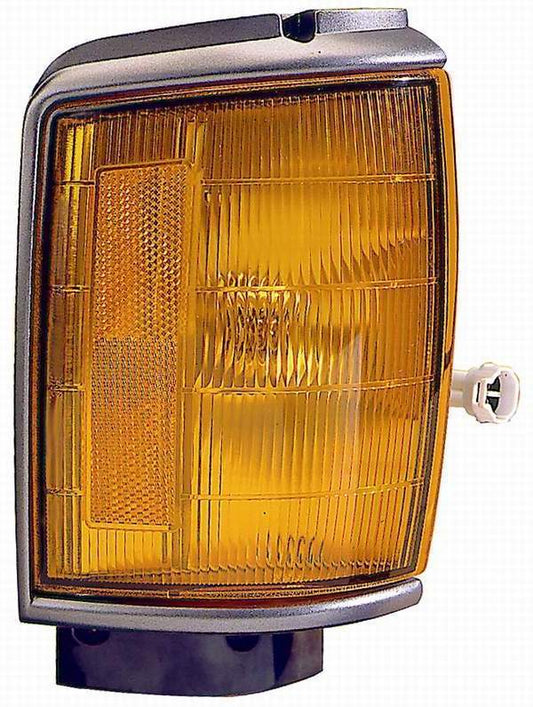 2521 | 1987-1988 TOYOTA PICKUP RT Parklamp assy 4WD; black | TO2521120|8161089167