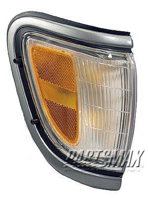 2521 | 1995-1997 TOYOTA TACOMA RT Parklamp assy 4WD; park/marker combo; black | TO2521144|8161004030