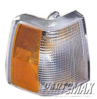 2550 | 1993-1997 VOLVO 850 LT Front marker lamp assy w/single bulb headlamps; includes park/signal | VO2550103|68088343